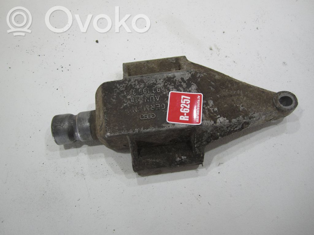 Audi 80 90 B3 Engine mounting bracket 