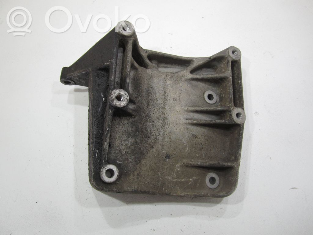 Audi 80 90 S2 B4 A/C compressor mount bracket 