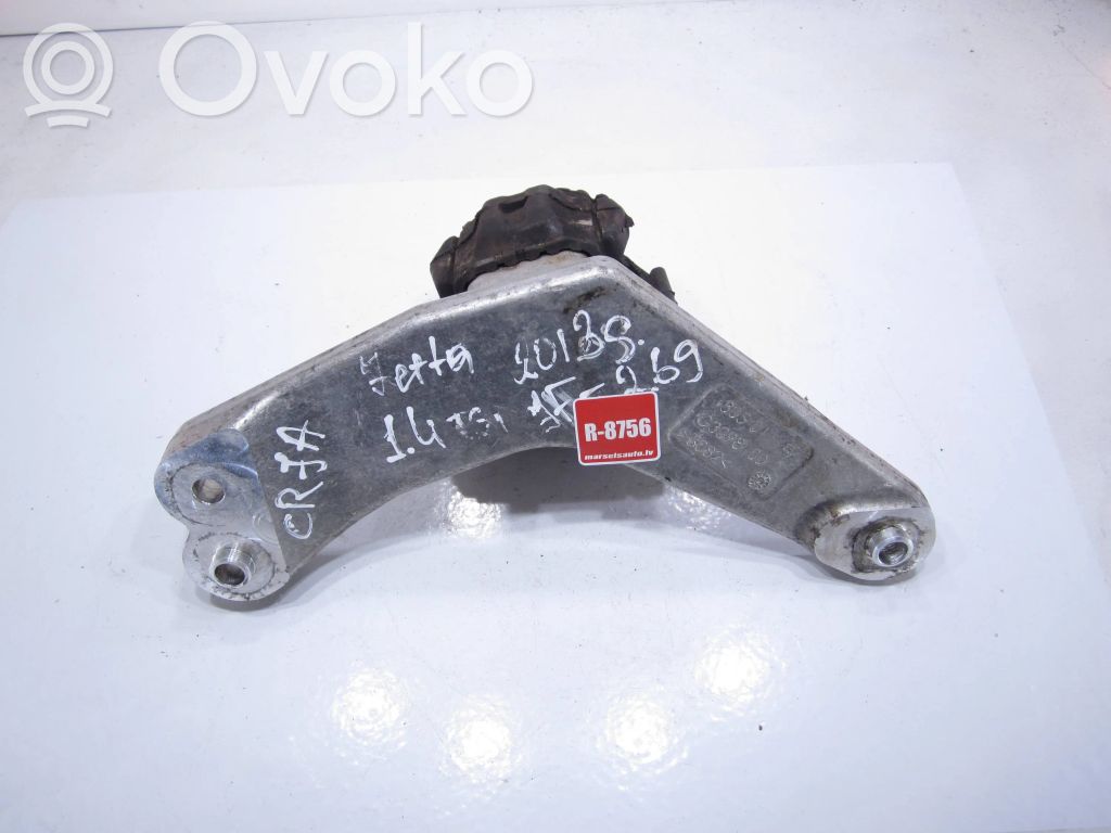 Volkswagen Jetta VI Engine mount bracket 