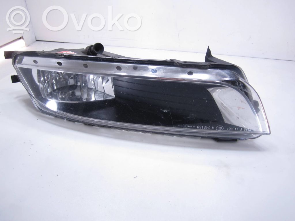 Volkswagen PASSAT CC Front fog light 