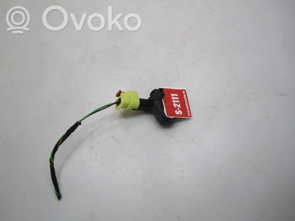 Volkswagen PASSAT B8 Czujnik uderzenia Airbag 