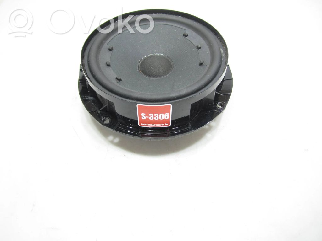 Volkswagen Jetta VI Altavoz de la puerta delantera 