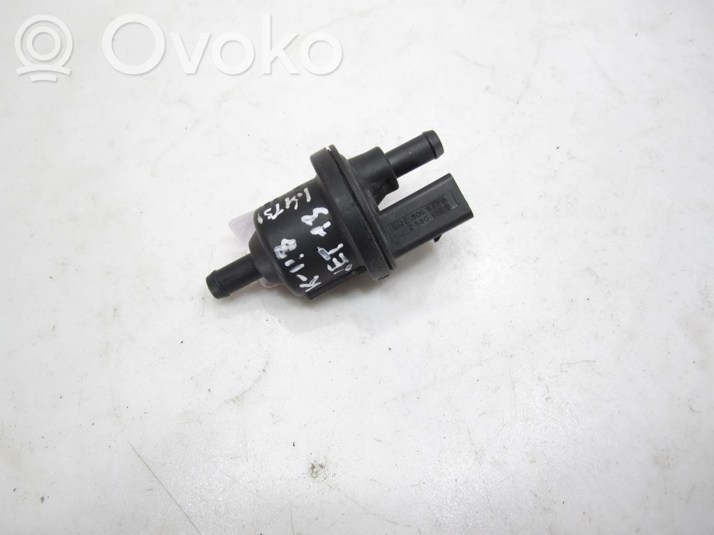 Volkswagen Jetta VI Tyhjiöventtiili 