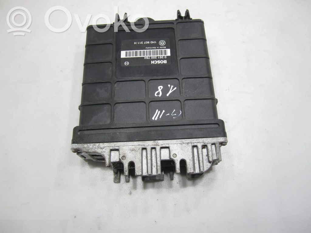 Volkswagen Golf III Engine control unit/module 