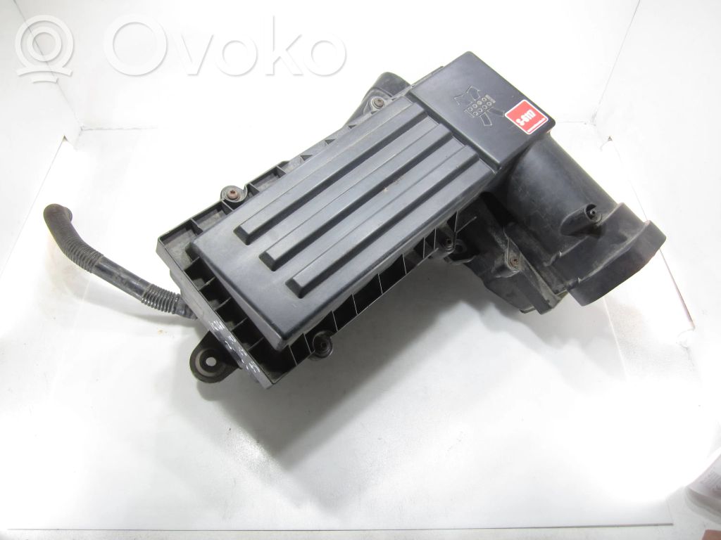 Volkswagen PASSAT B6 Obudowa filtra powietrza 