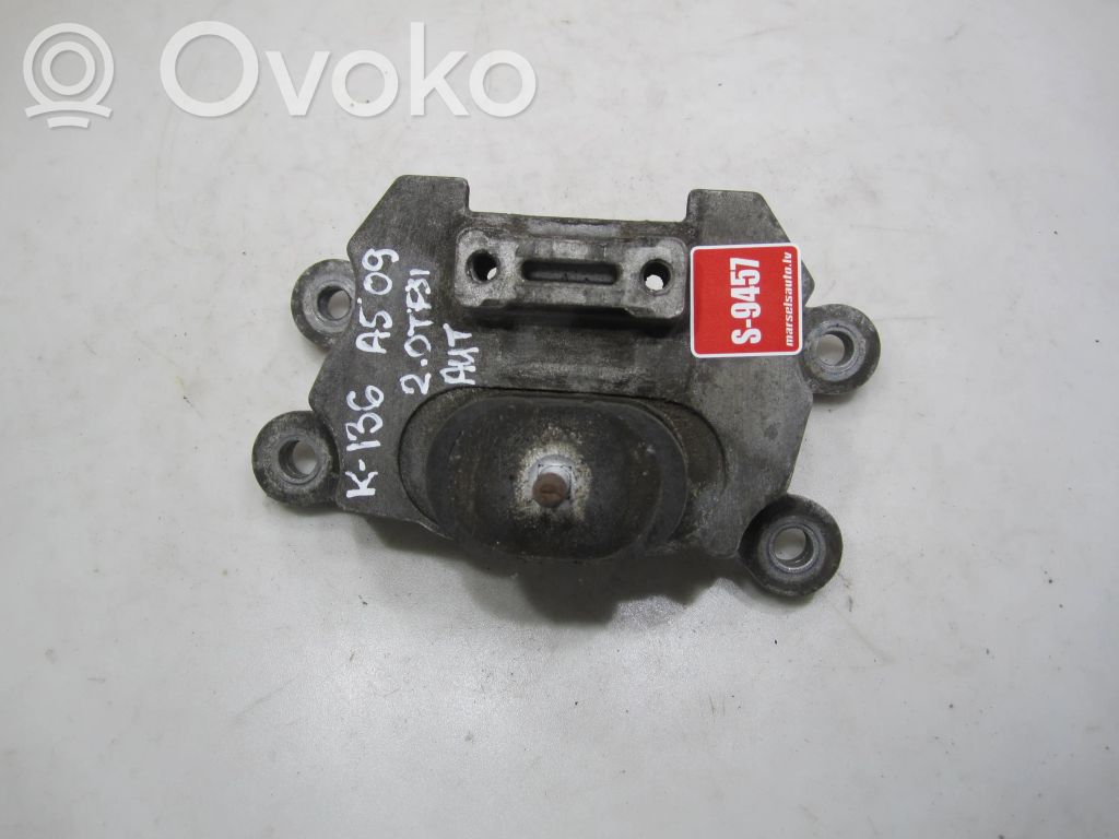 Mocowanie / Uchwyt skrzyni biegów   8K0399115T,32070