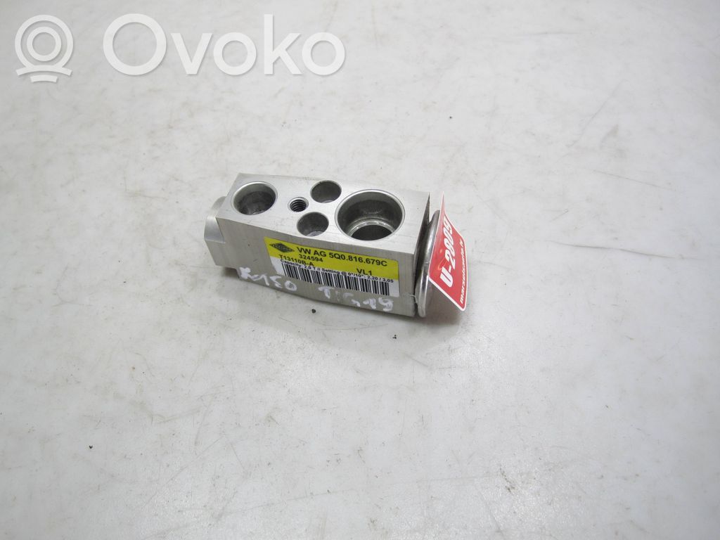 Zawór rozprężny klimatyzacji A/C   5Q0816679C,324594,T13110B