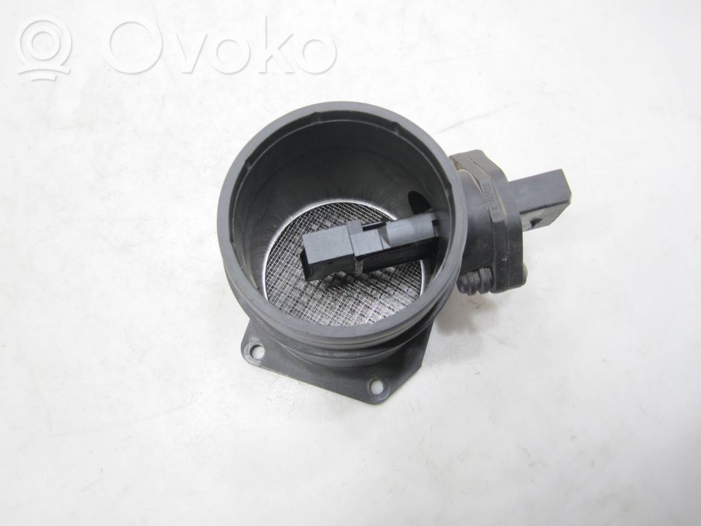 Audi A4 S4 B6 8E 8H Przepływomierz masowy powietrza MAF 