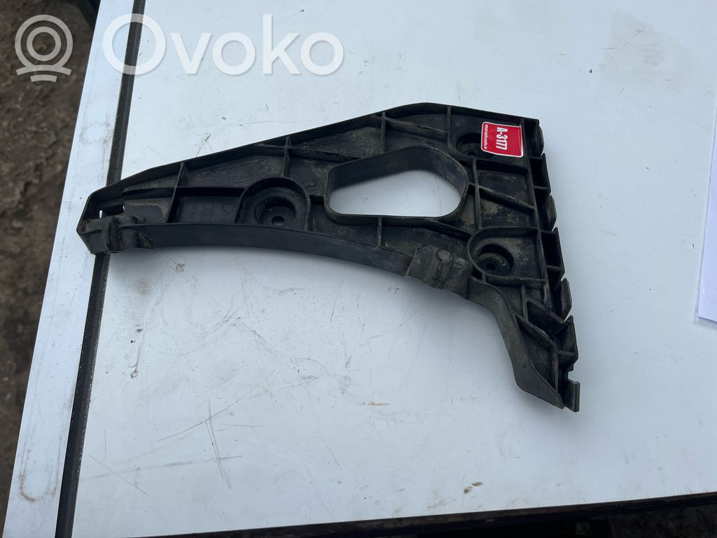 Audi A1 Galinis laikiklis bamperio 