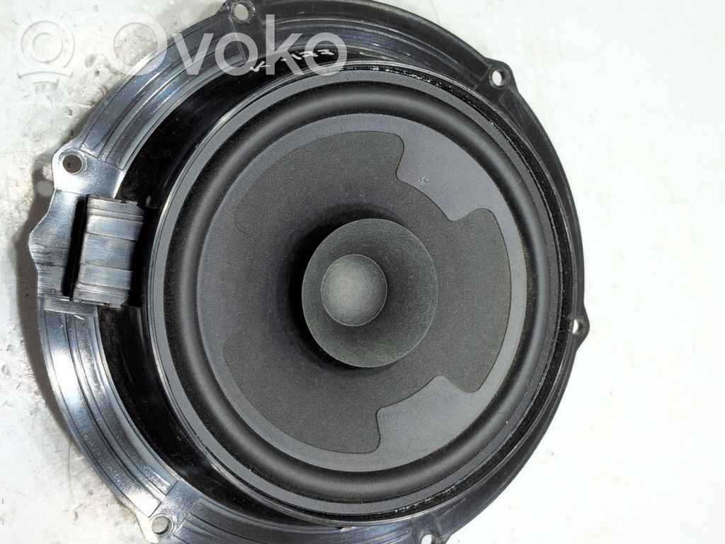 Volkswagen Caddy Altavoz de la puerta delantera 