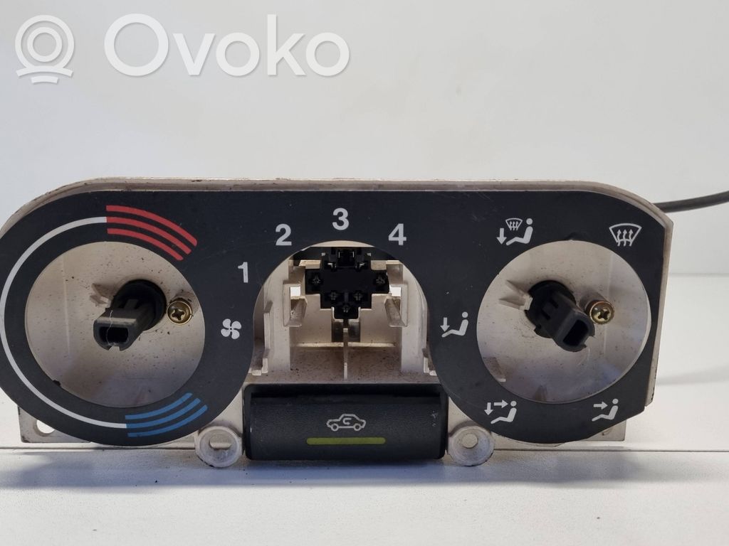 Opel Omega B1 Panel klimatyzacji 