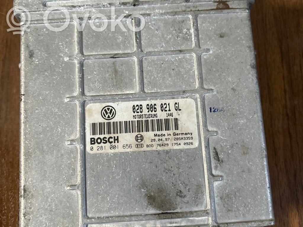 Volkswagen PASSAT B5 Engine control unit/module 