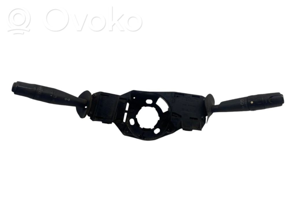 Citroen Berlingo Pyyhkimen/suuntavilkun vipukytkin 