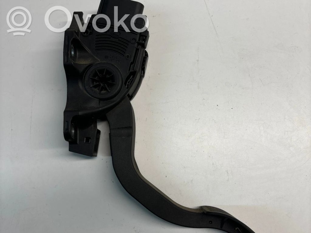 Ford S-MAX Akceleratoriaus pedalas 