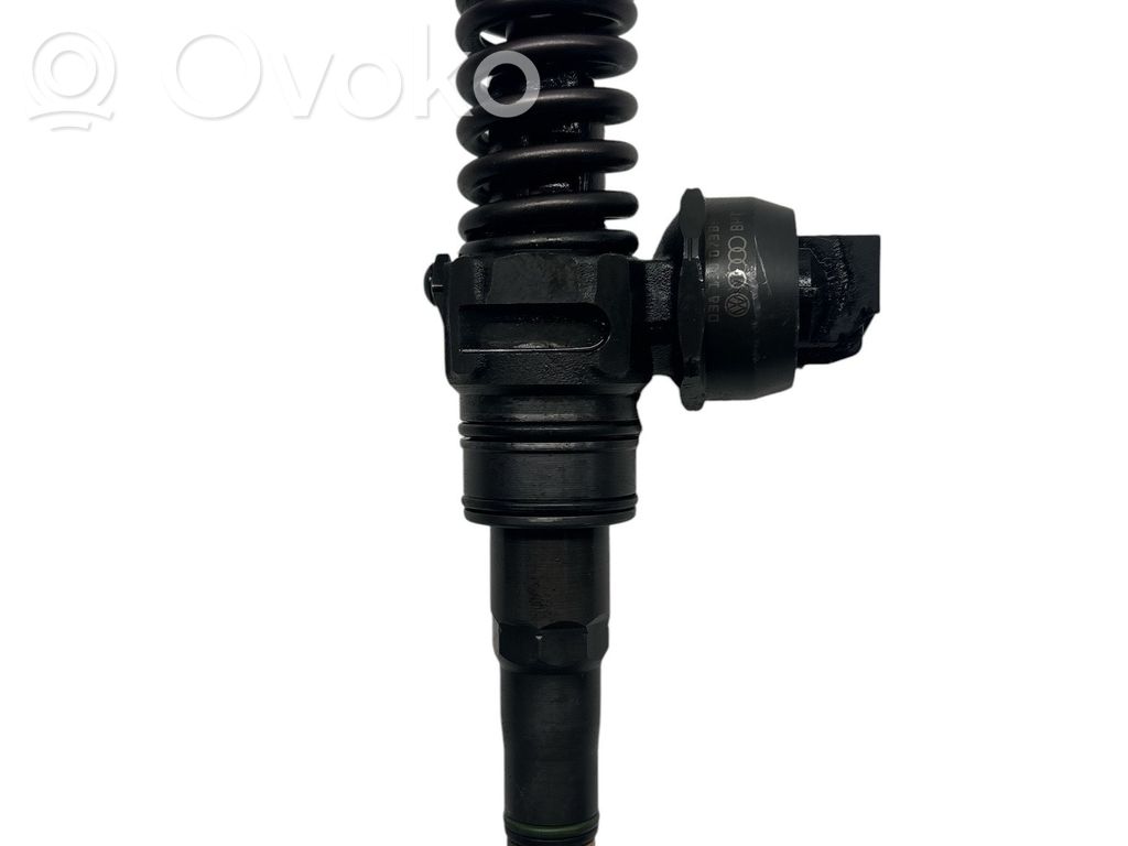 Volkswagen Polo IV 9N3 Inyector de combustible 