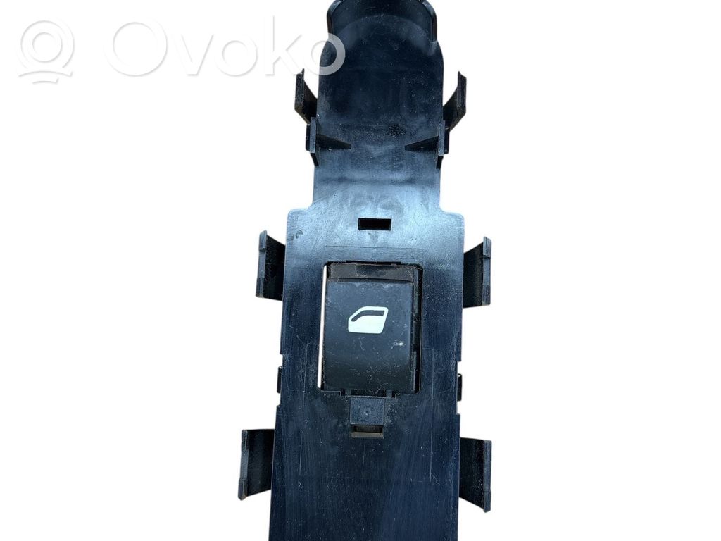 Electric window control switch   9651464477,121300737