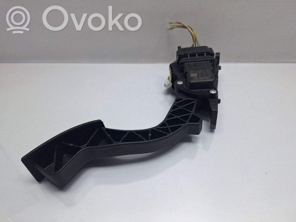 Accelerator throttle pedal   4M519F836AK,4M519F836AK