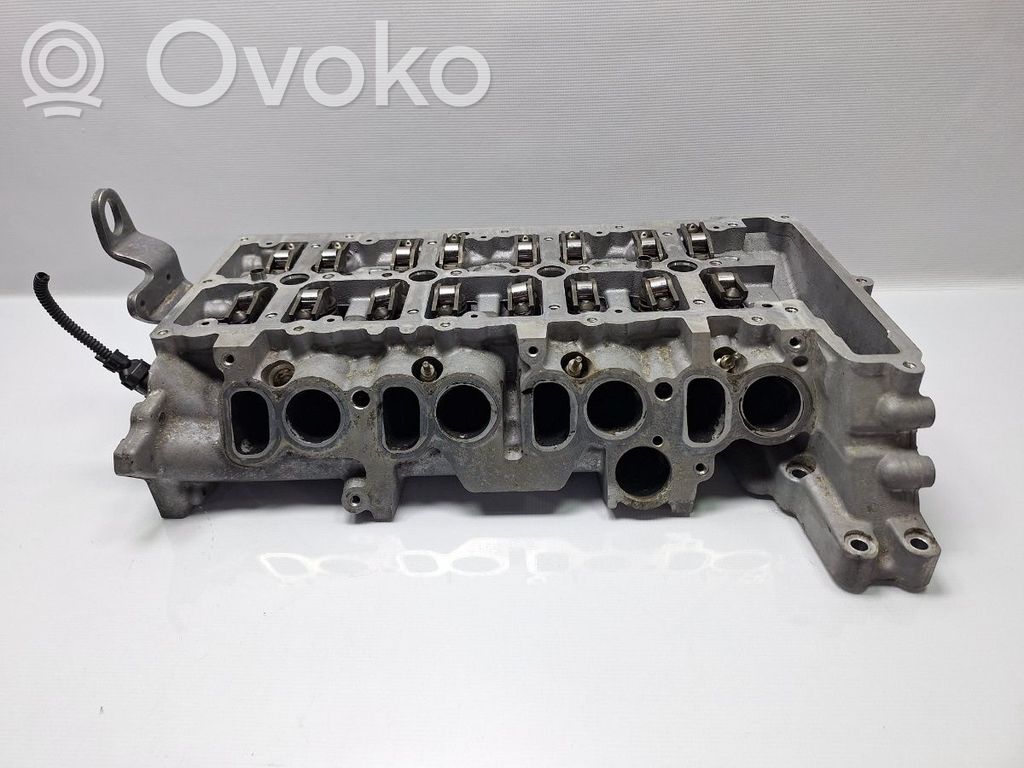 Engine head   778109802