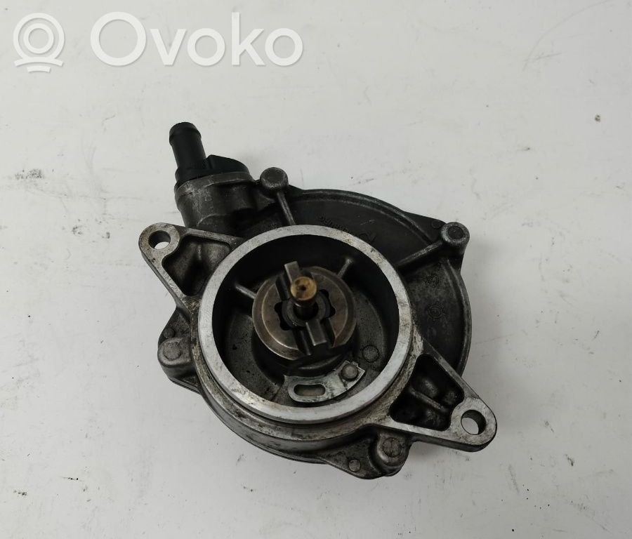 Audi A6 S6 C6 4F Pompă vacuum 