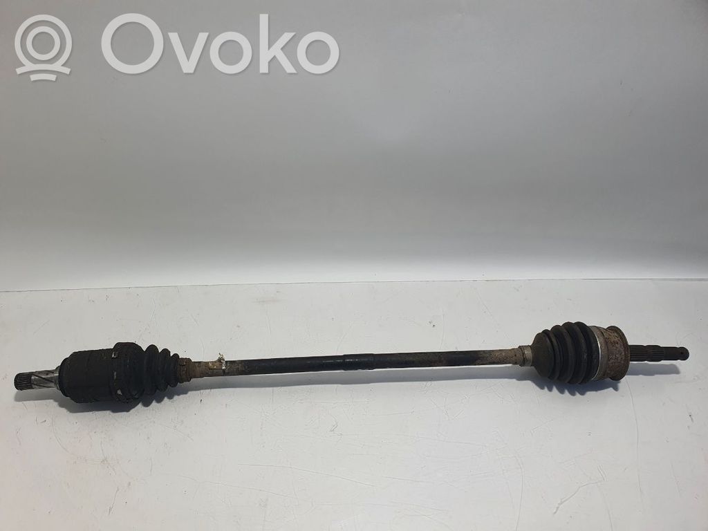 Opel Corsa C Etuvetoakseli 