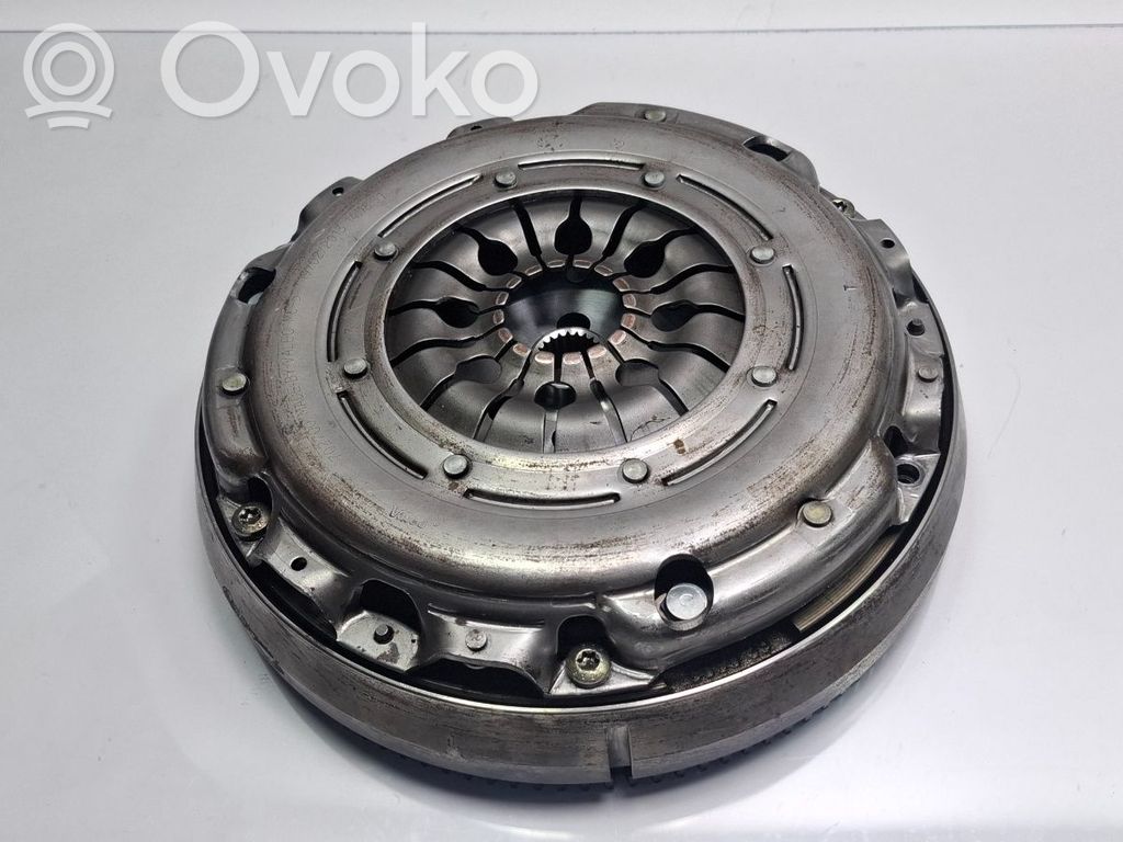 Маховик   3M516477CH,3M516477CH