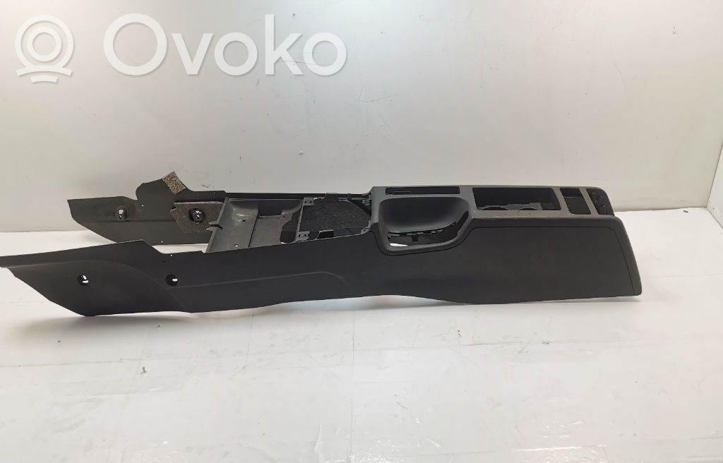 Audi A3 S3 8P Center console 