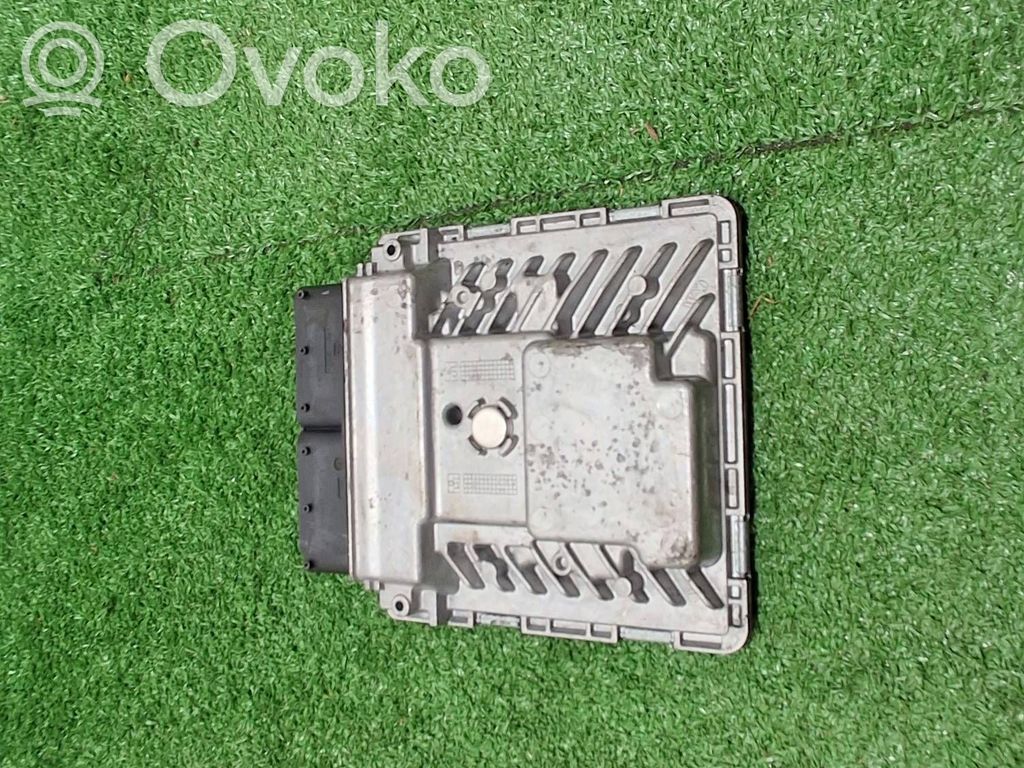 Audi A4 Allroad B8 Engine control unit/module 