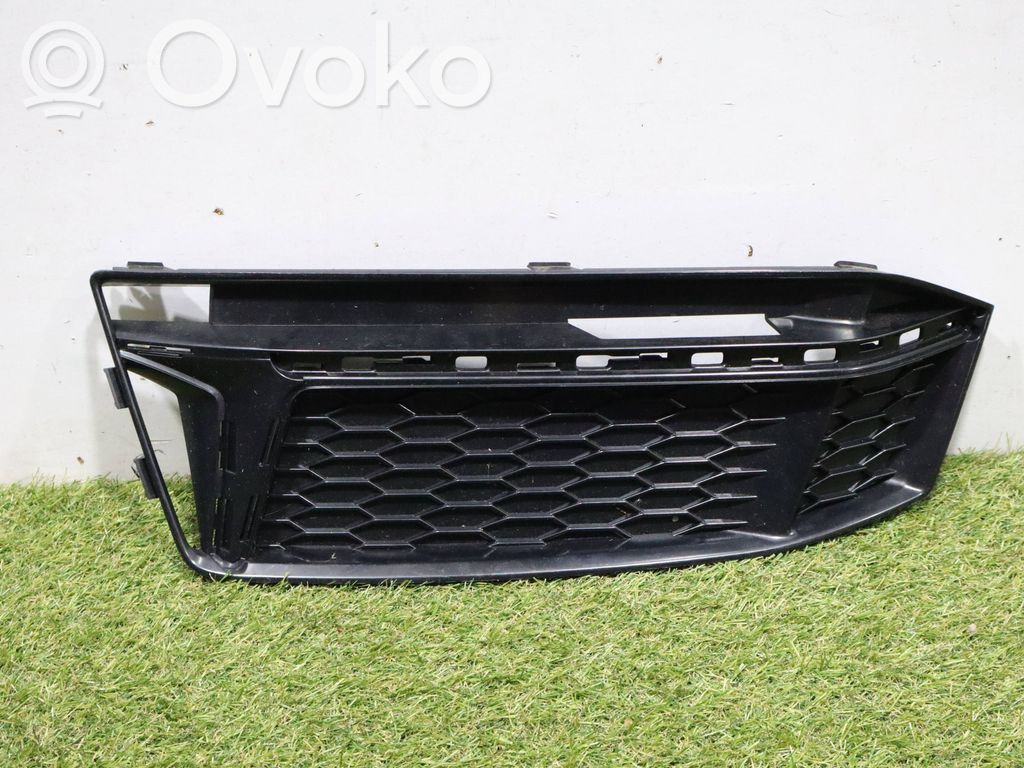 Audi A4 S4 B9 Kratka dolna zderzaka przedniego 
