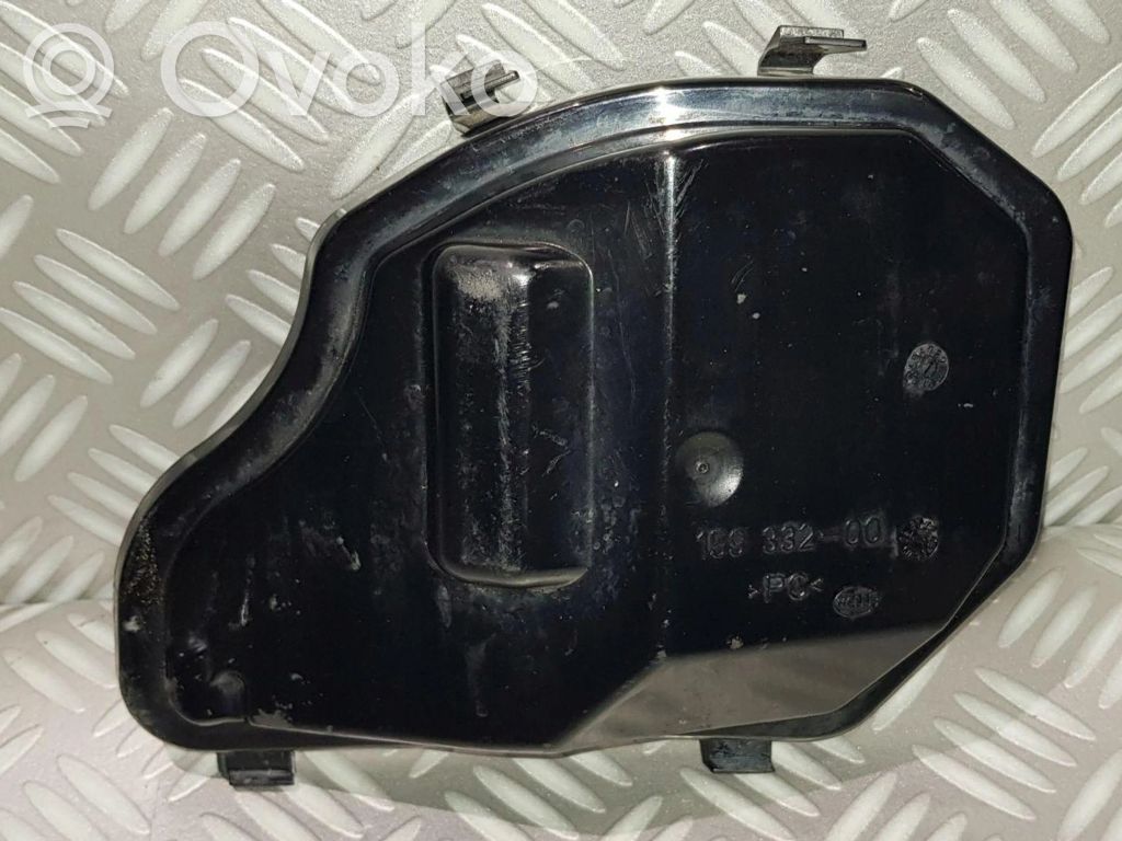 BMW 5 E60 E61 Osłona żarówki lampy przedniej 