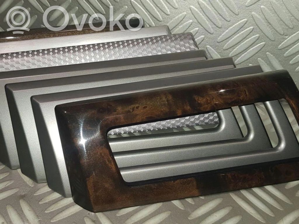 Muut kojelaudan osat   7063137