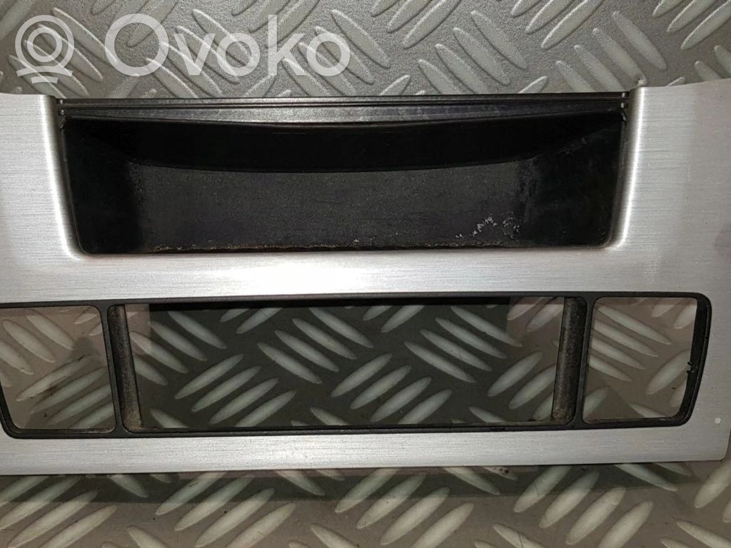 Moldura del panel   6978670