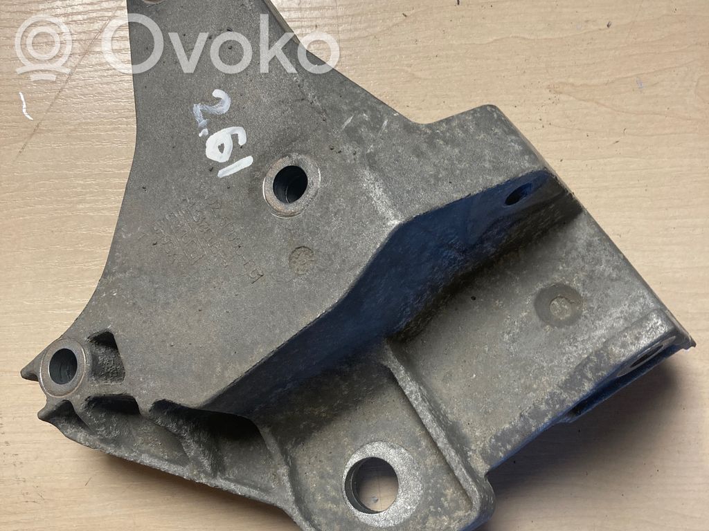 Engine mounting bracket   6G926P096ED,6G926PD96ED