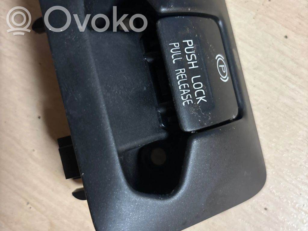 Volvo XC60 Cinturón trasero 