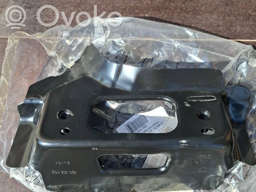 Audi A3 S3 8V Engine mounting bracket 