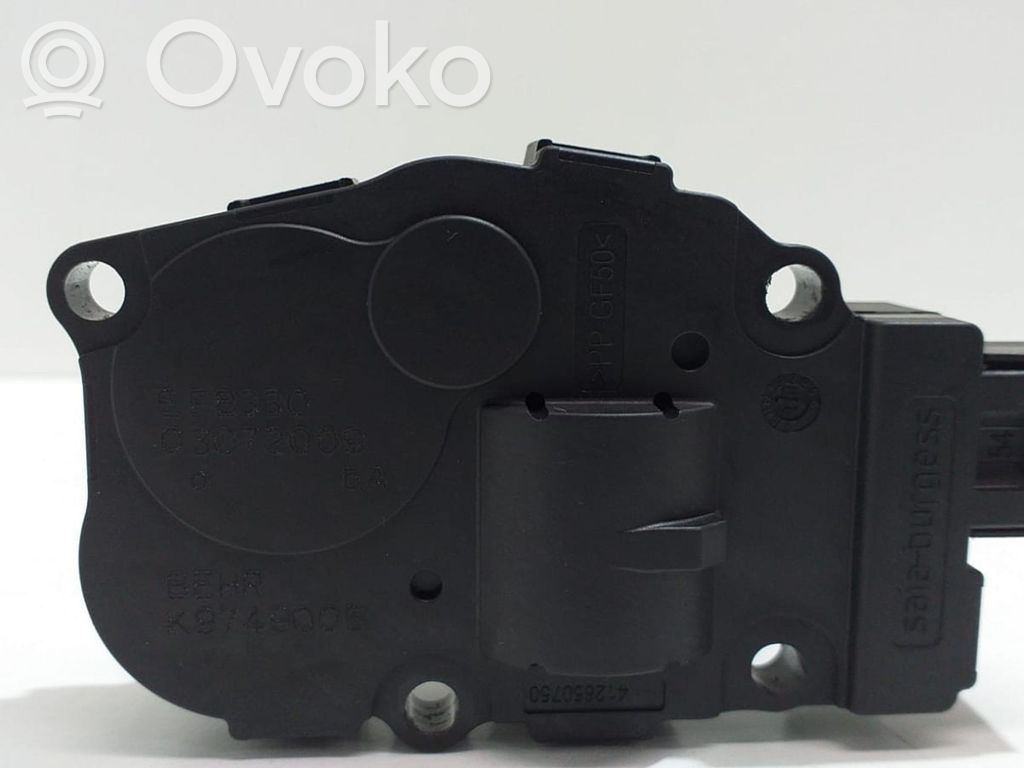Commande de chauffage et clim   EFB330,54848