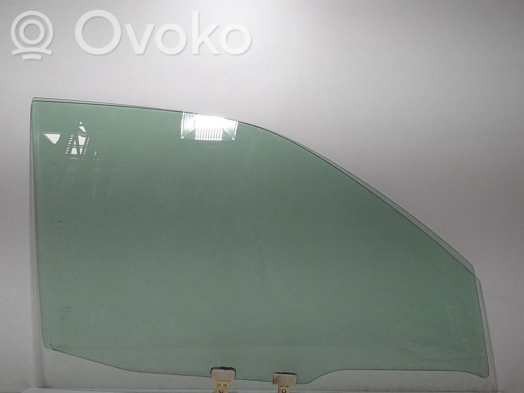 Nissan X-Trail T30 Front door window glass four-door 