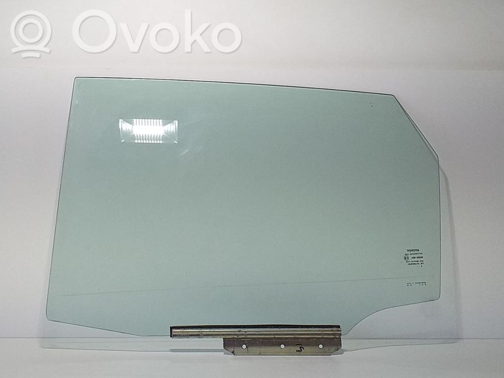 Toyota Auris E180 Основное стекло задних дверей 