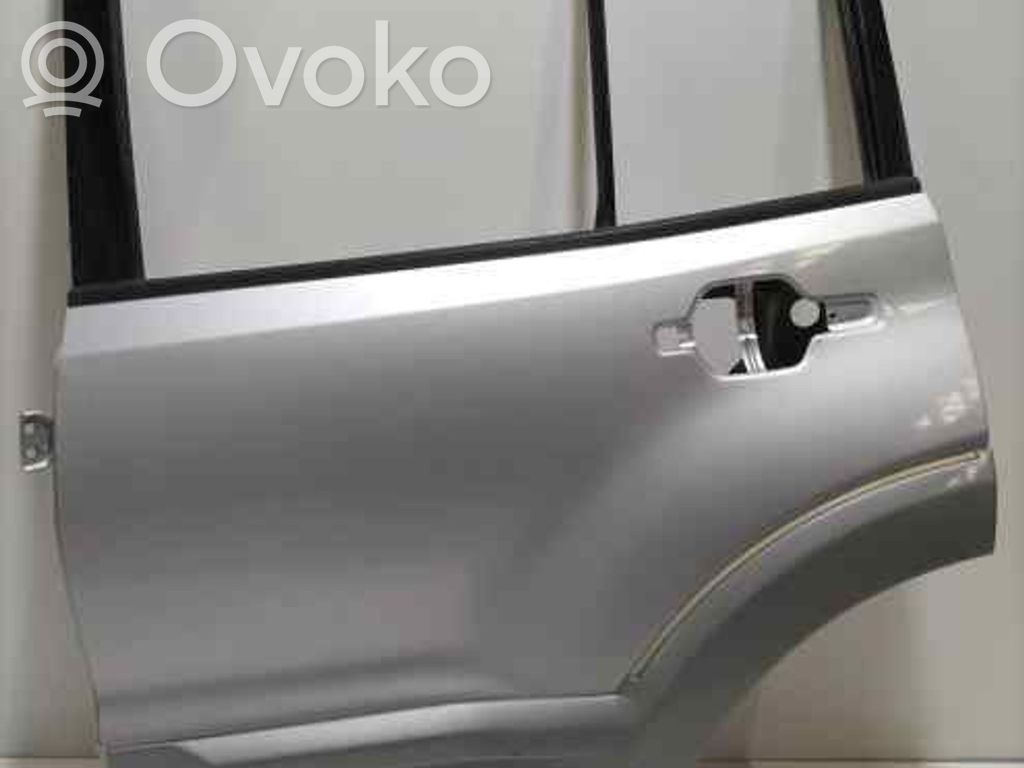 Mitsubishi Montero Puerta trasera 