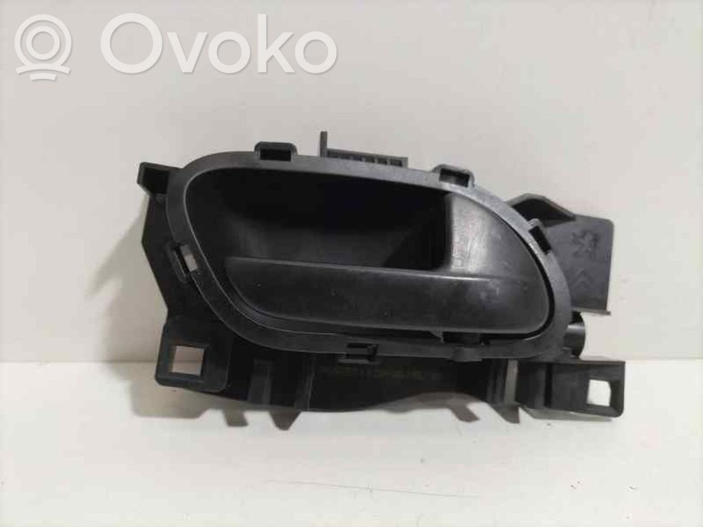 Peugeot 207 Front door interior handle 
