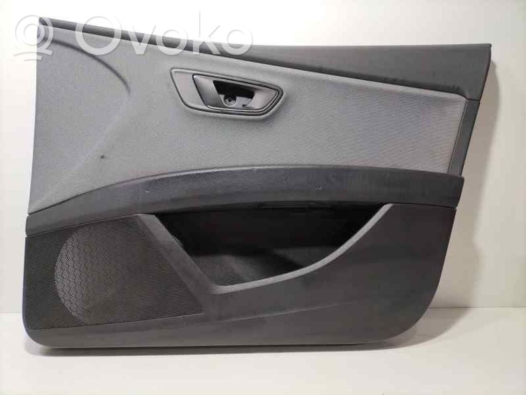 Seat Leon (5F) Front door card panel trim 