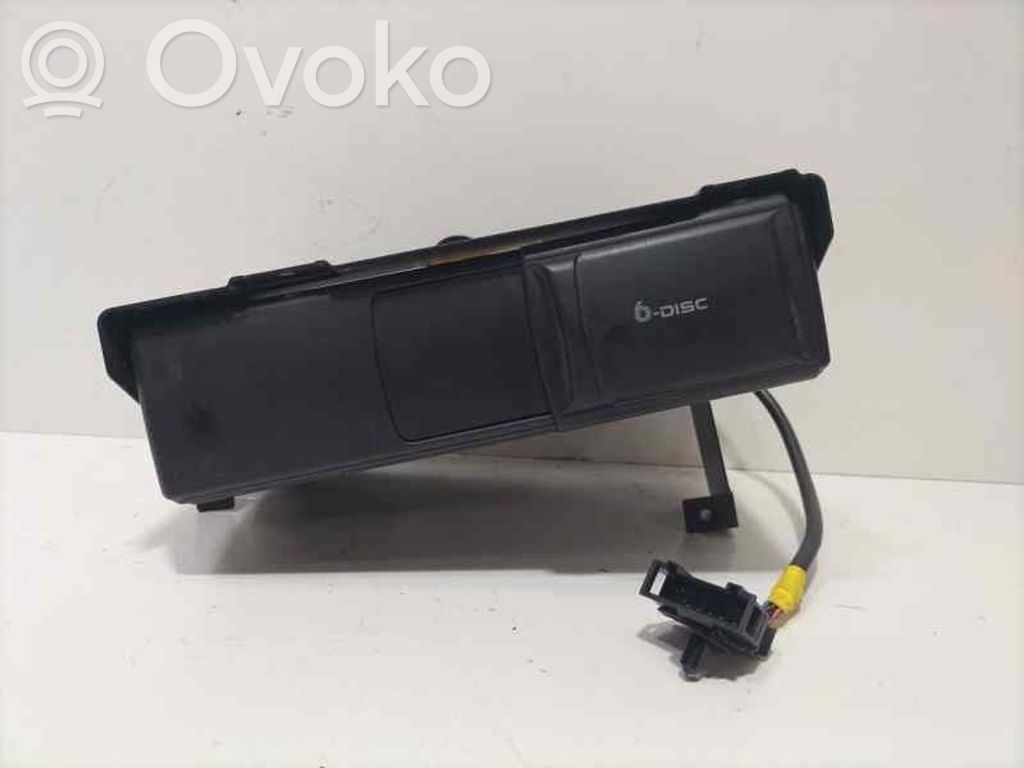 Volkswagen Touareg I HiFi Audio sound control unit 