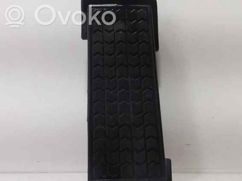 Mitsubishi Montero Нижняя отделка 