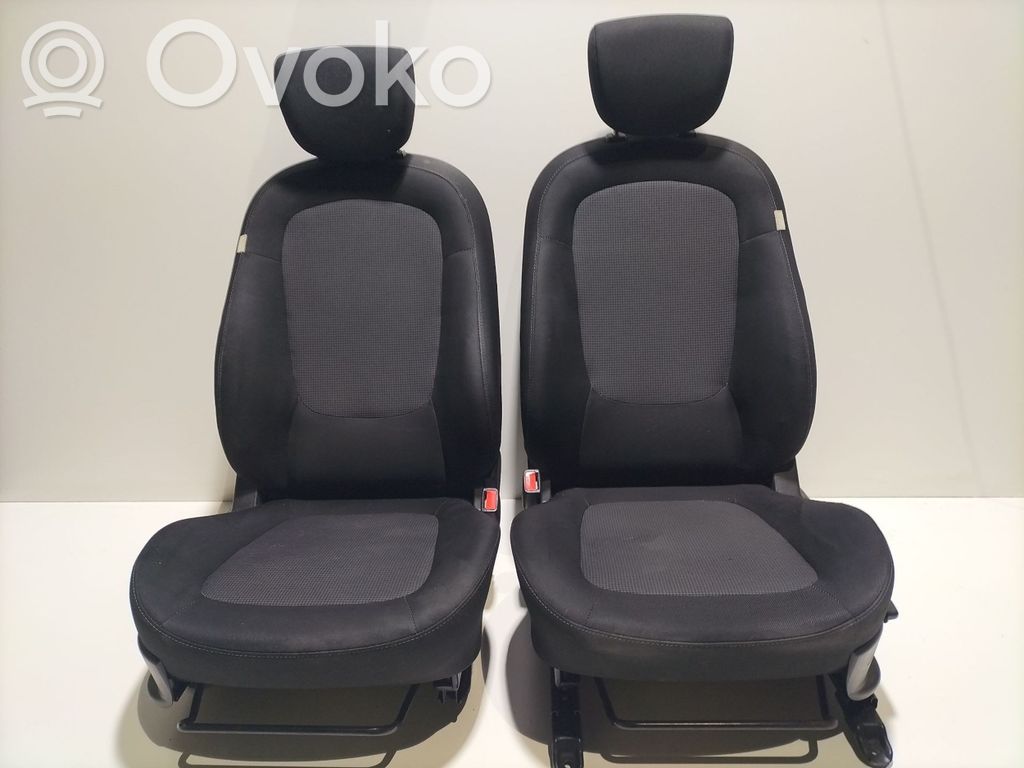 Hyundai i20 (PB PBT) Istuinsarja 