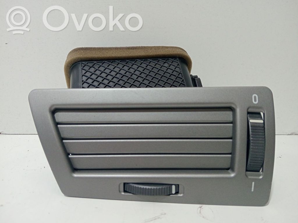 BMW 7 E65 E66 Radiatoriaus oro nukreipėjas (-ai) 