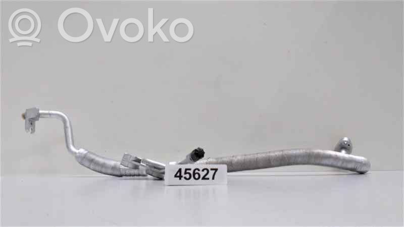BMW 5 E60 E61 Ilmastointilaitteen putki (A/C) 