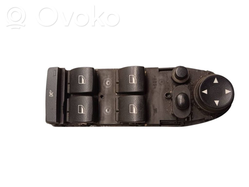 Interrupteur commade lève-vitre   9122121,HW05SW06,07W43A103