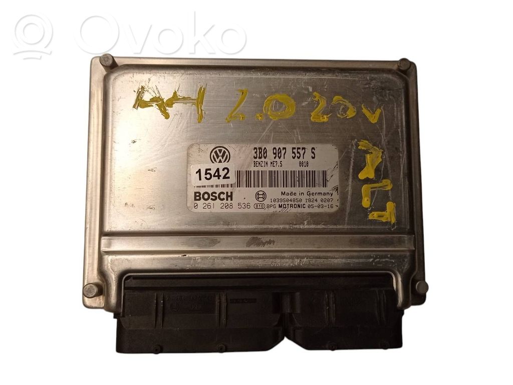 Volkswagen PASSAT B5 Engine control unit/module 