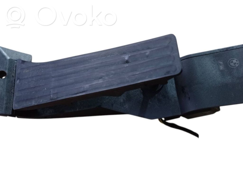 Accelerator throttle pedal   677264601,25916010