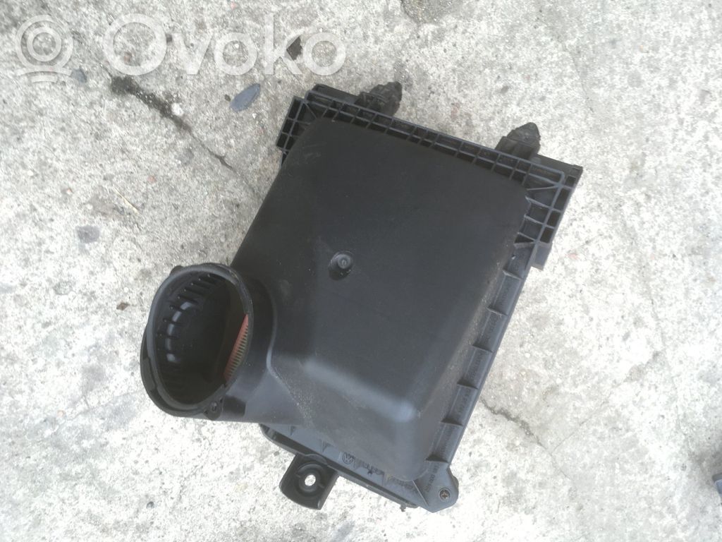 Audi A4 S4 B7 8E 8H Gaisa filtra kaste 