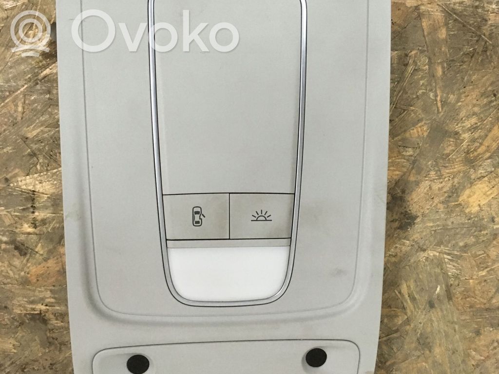 Audi Q3 8U Front seat light 